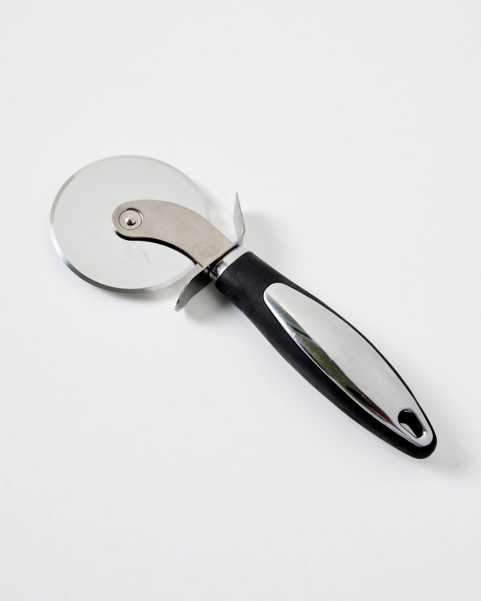 Elegant Stainless Steel Wheel Pizza Cutter - SIMPEL - sourdough & coffee